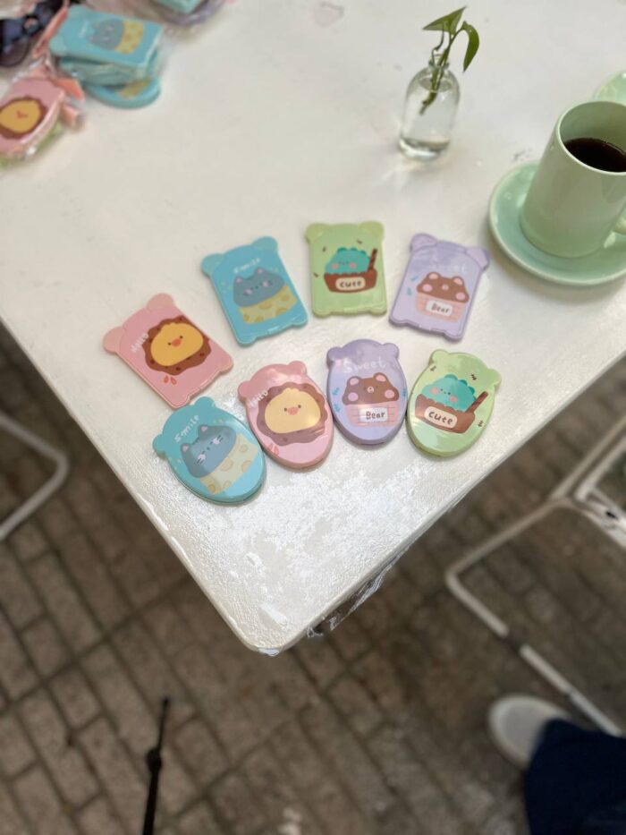 عکس آینه جیبی